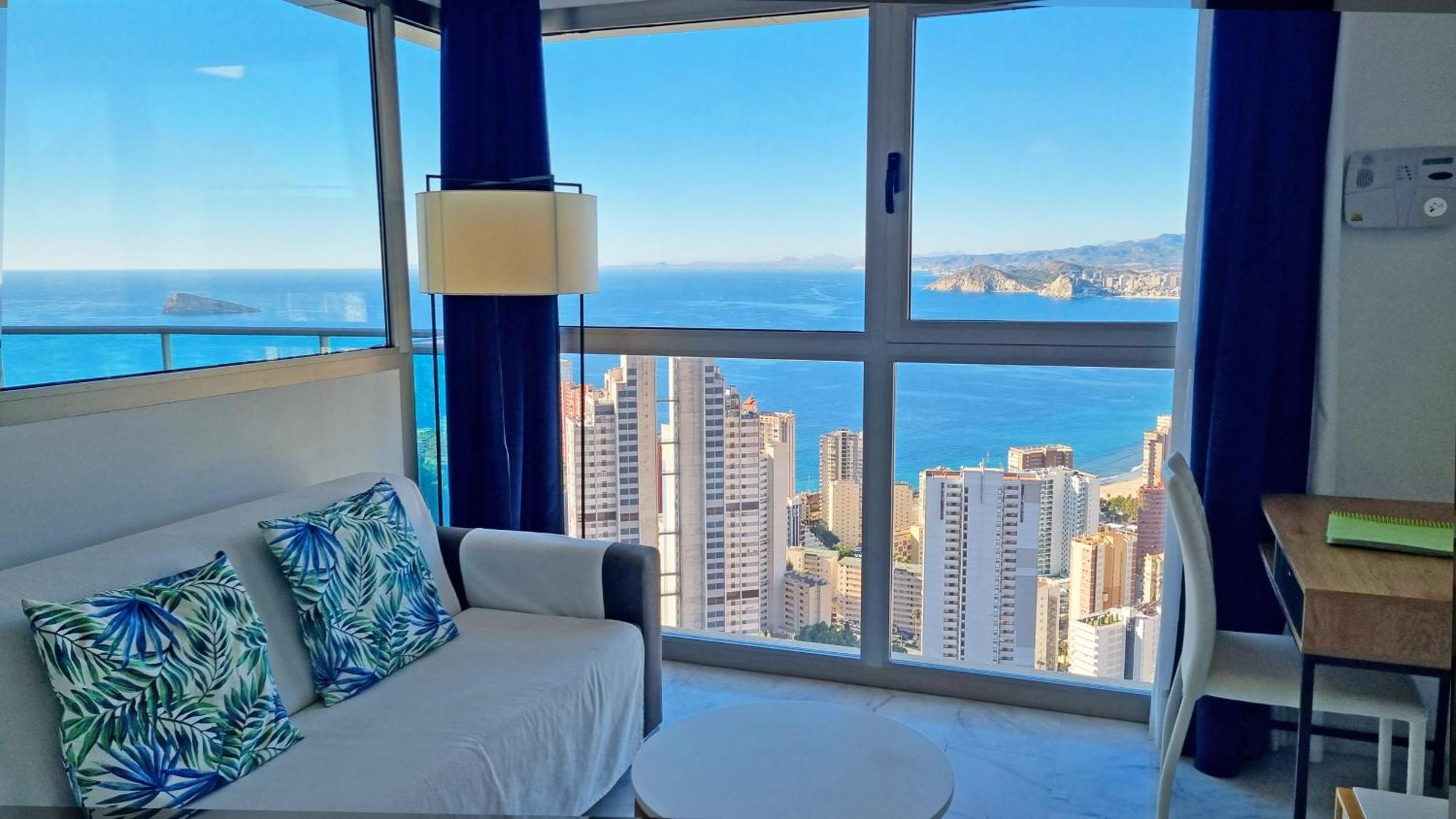Highrise Apartment With Private Terrace & Sea Views - 34Th Floor Benidorm Exterior photo